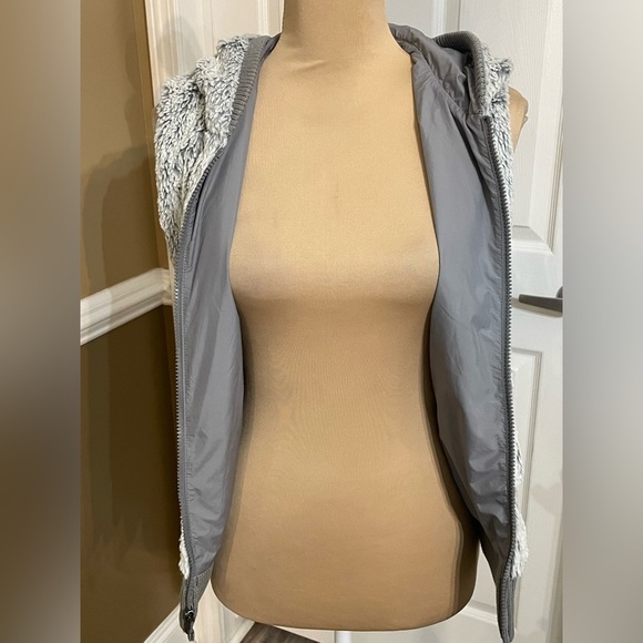 PATAGONIA Full Zip Sleeveless Fuzzy Fleece Women's Hooded Conejo Vest Size Small - Picture 9 of 11